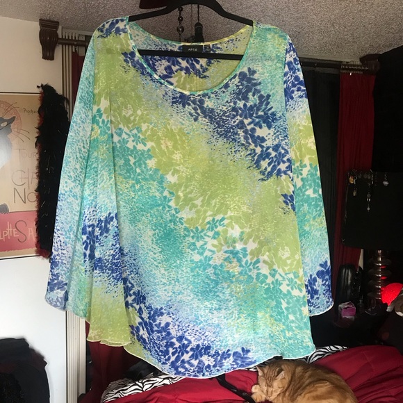 Apt. 9 Tops - GENTLY USED RAYON-CHIFFON TUNIC . . .